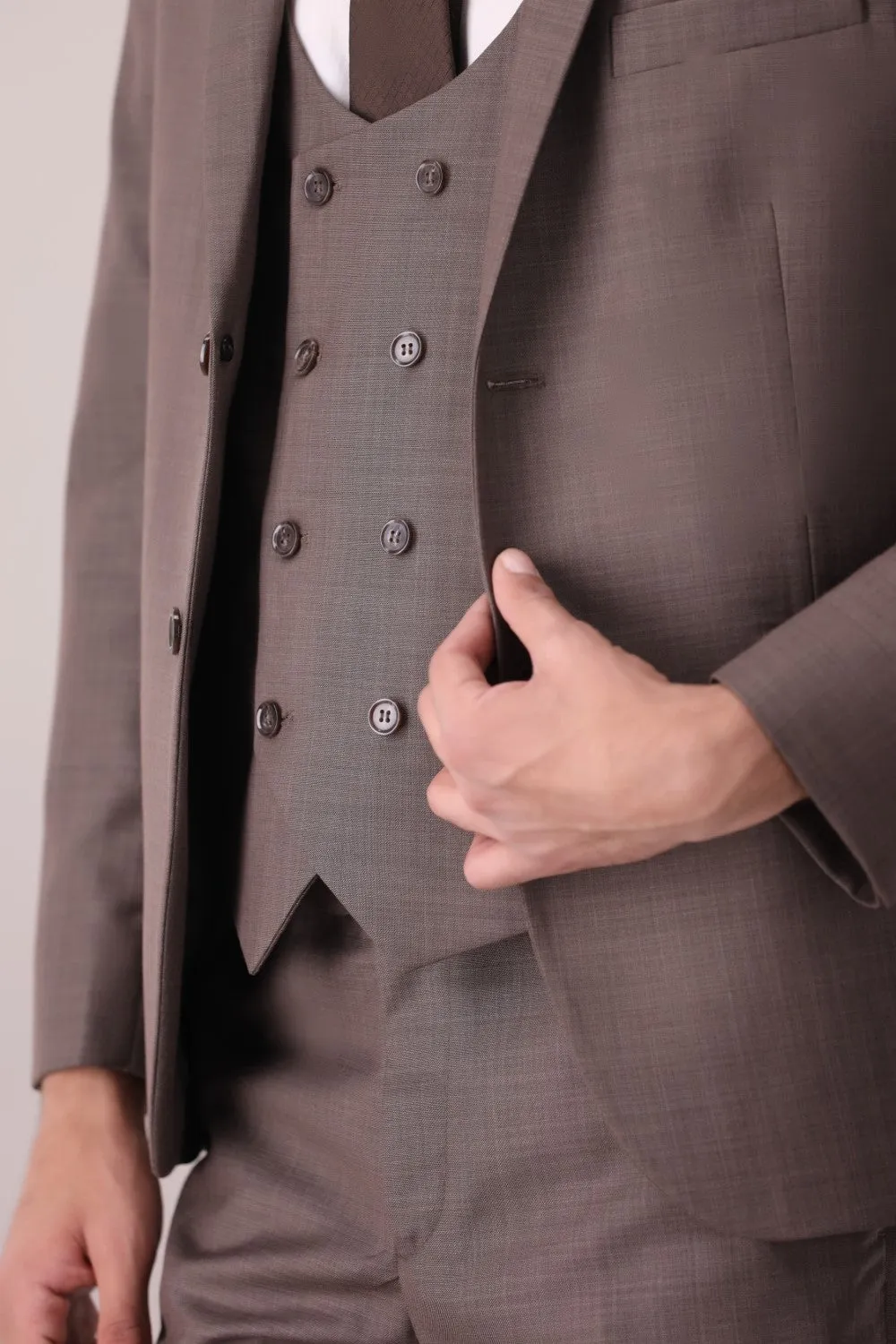 Brown Notch Suit