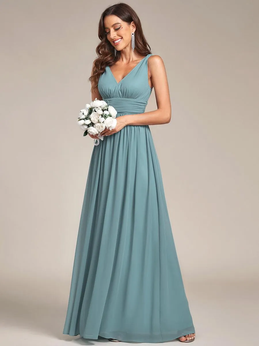 Col V sans manches plissé chiffon robe longue soirée