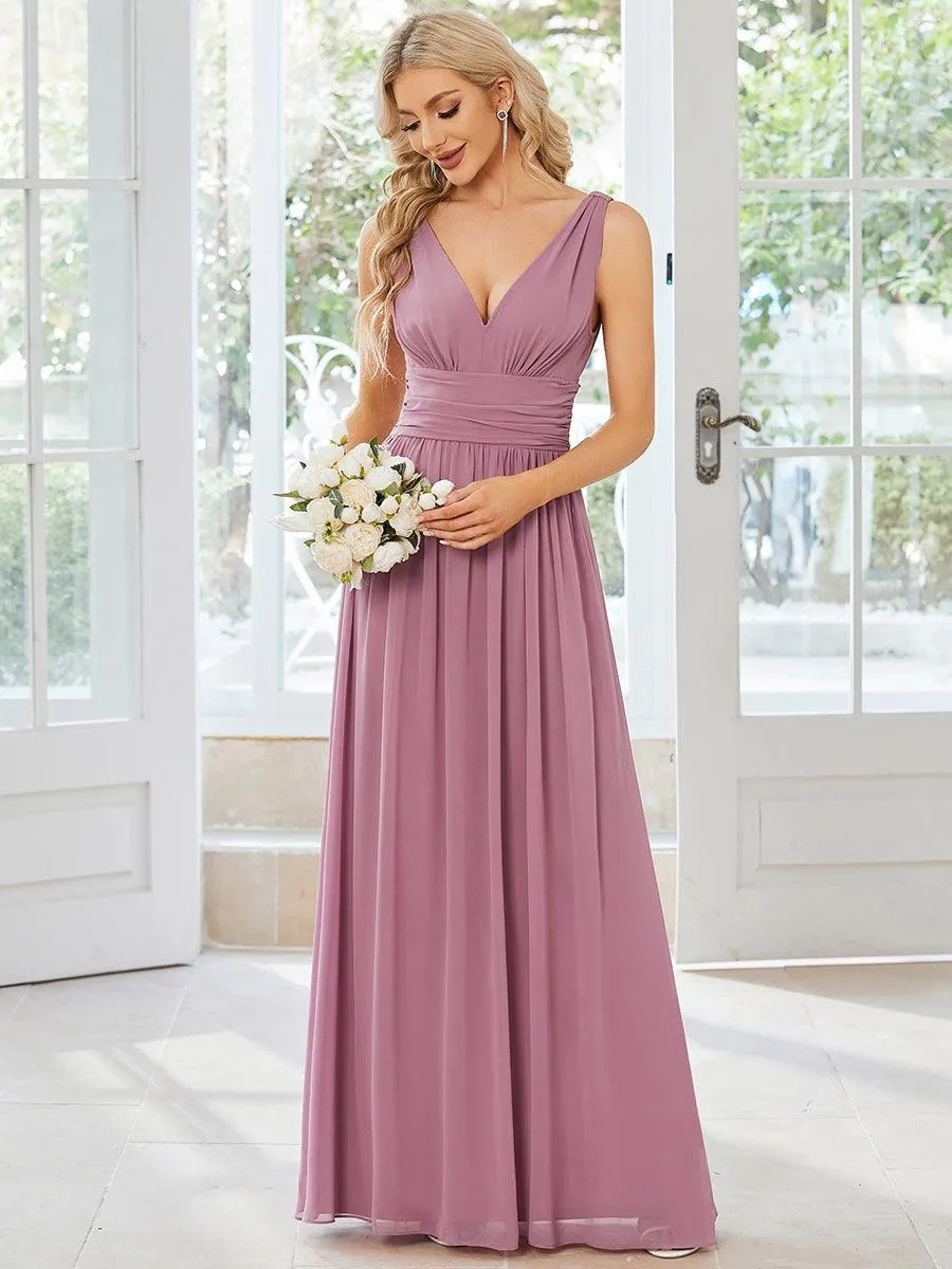 Col V sans manches plissé chiffon robe longue soirée