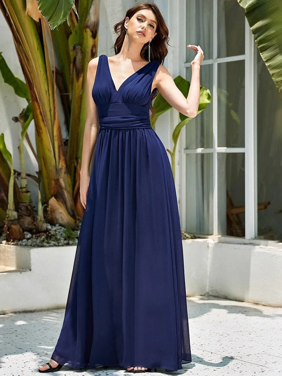 Col V sans manches plissé chiffon robe longue soirée