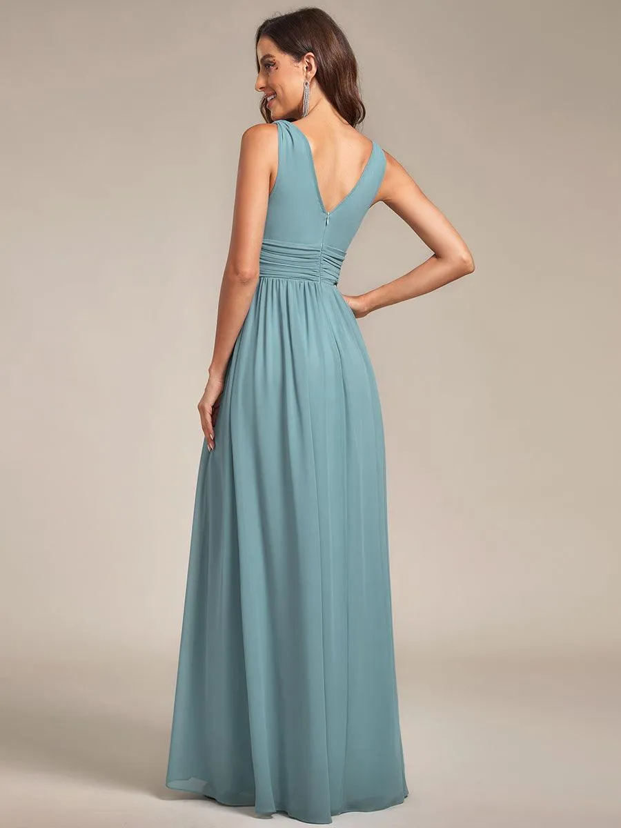 Col V sans manches plissé chiffon robe longue soirée