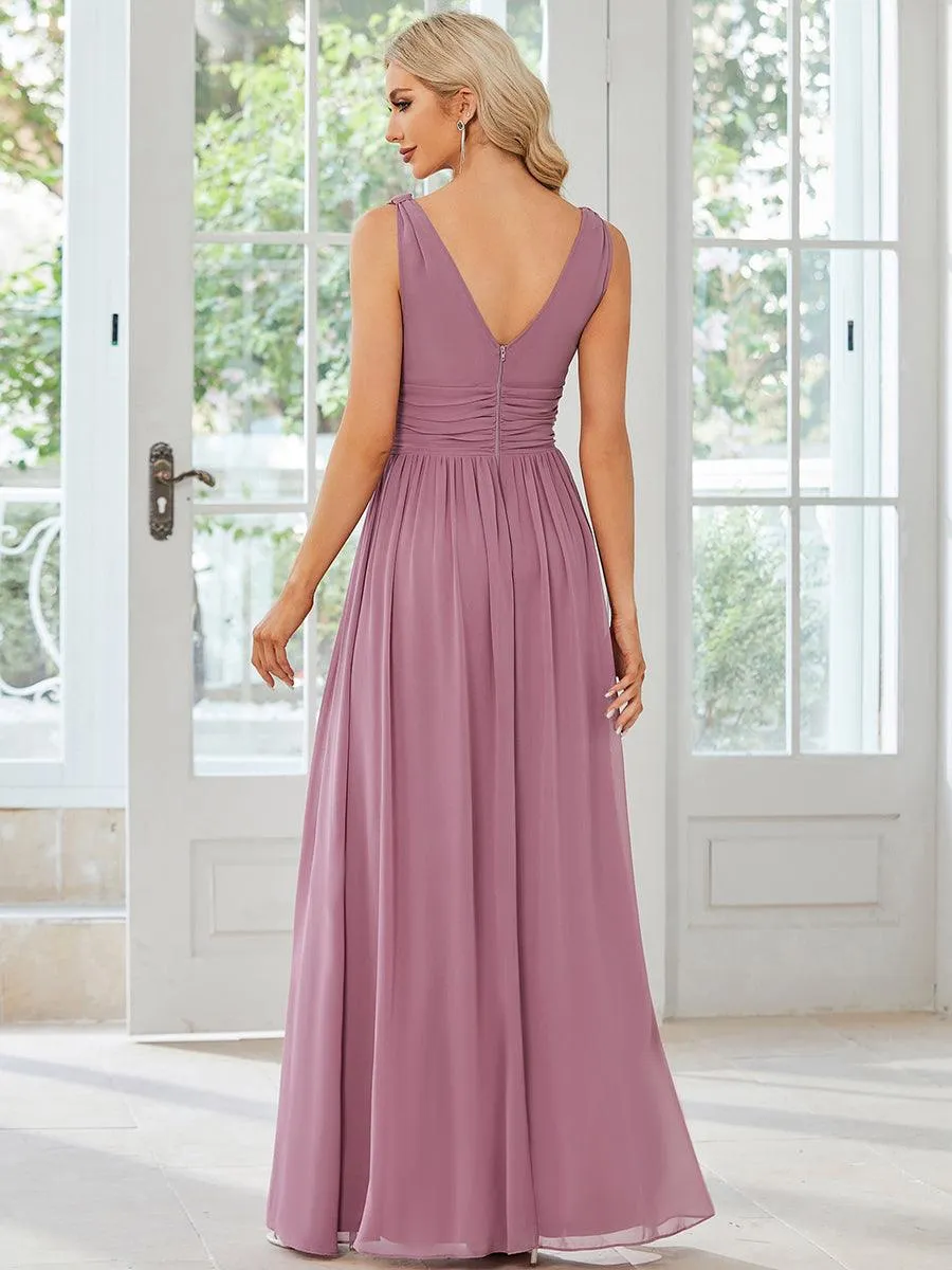 Col V sans manches plissé chiffon robe longue soirée