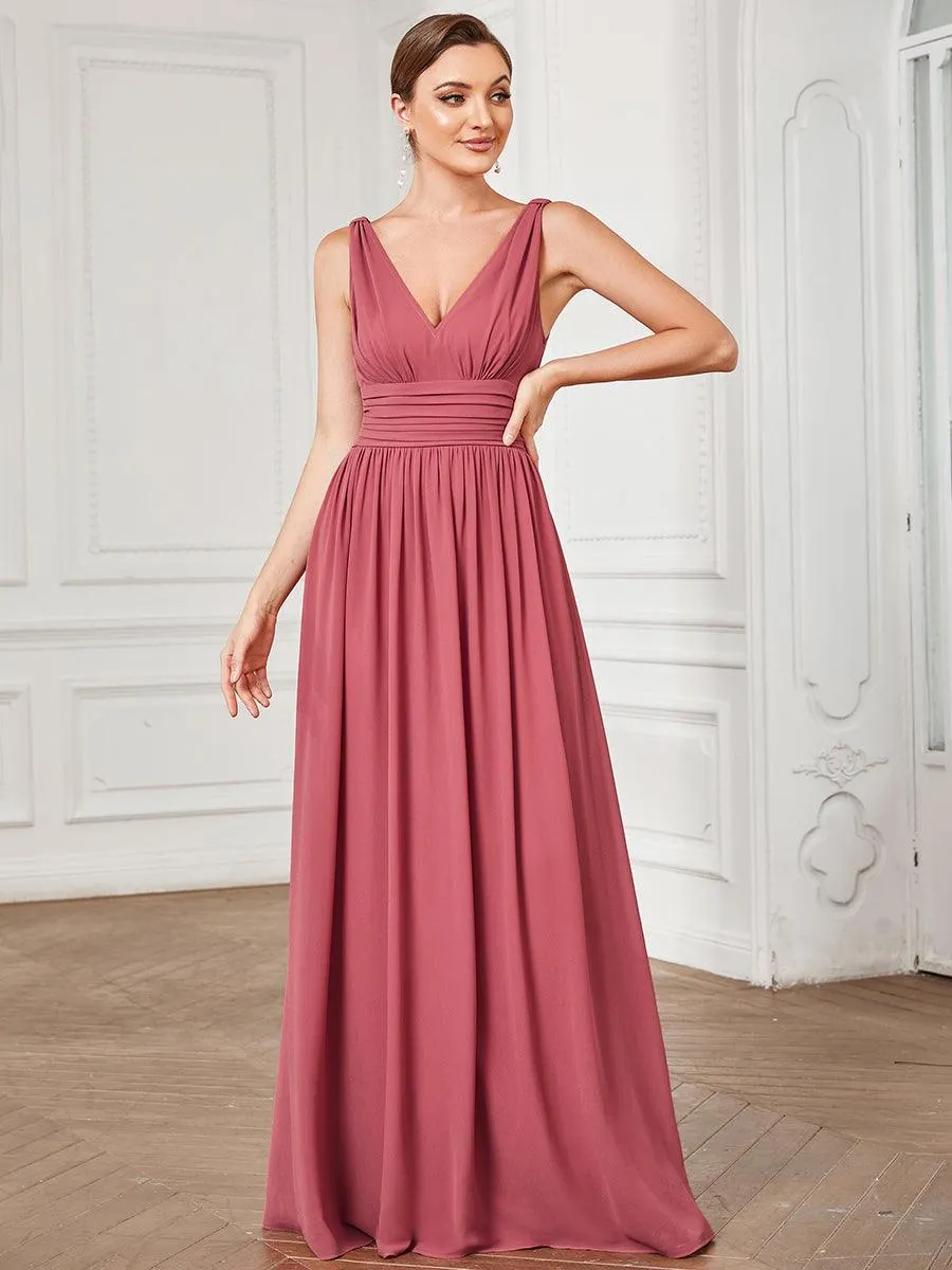 Col V sans manches plissé chiffon robe longue soirée
