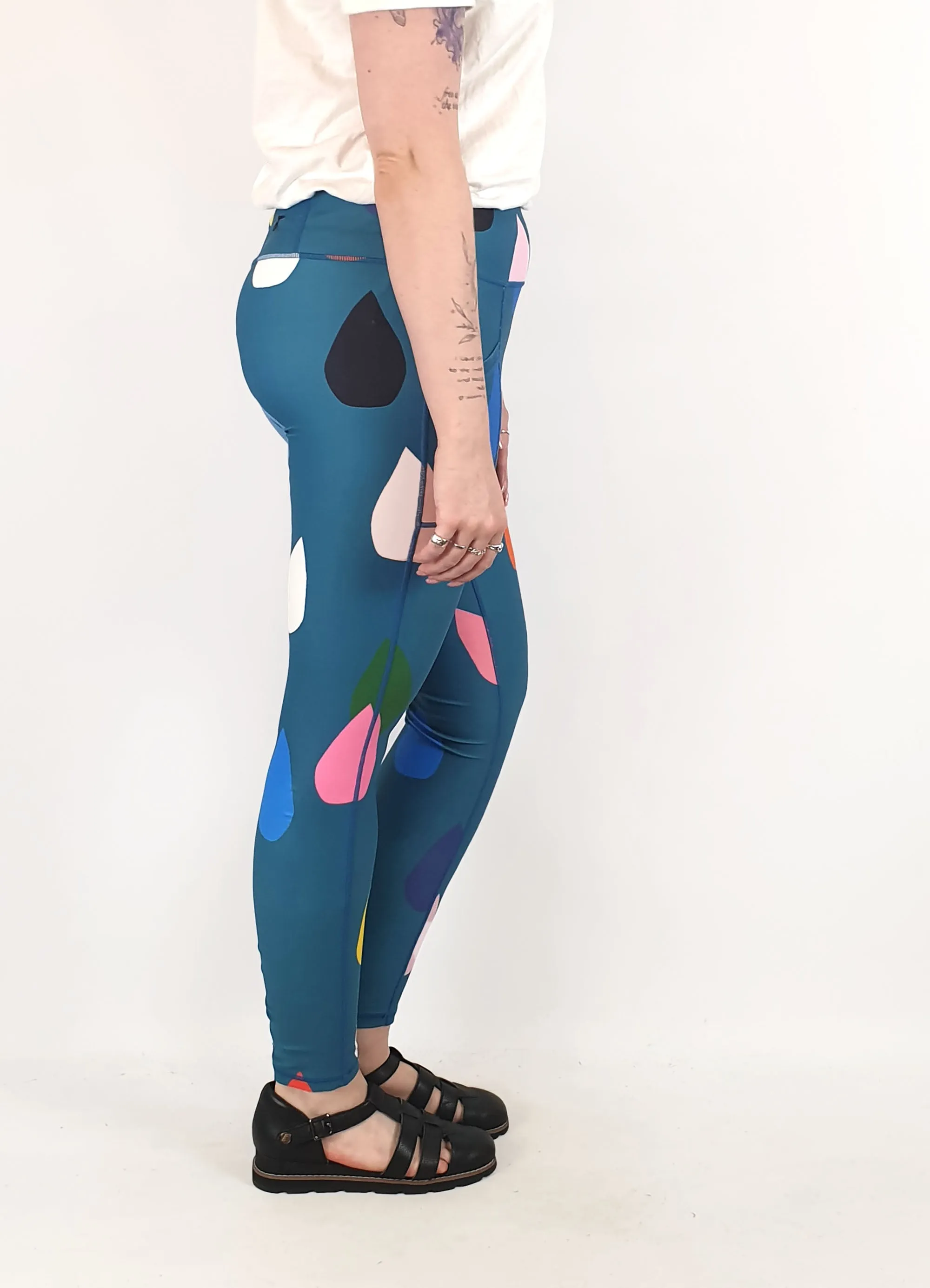 Doops unique print yoga pants medium