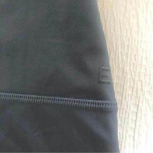 Everlane The Perform Bike Short Ocean Blue Navy Blue Bike Shorts Size XS