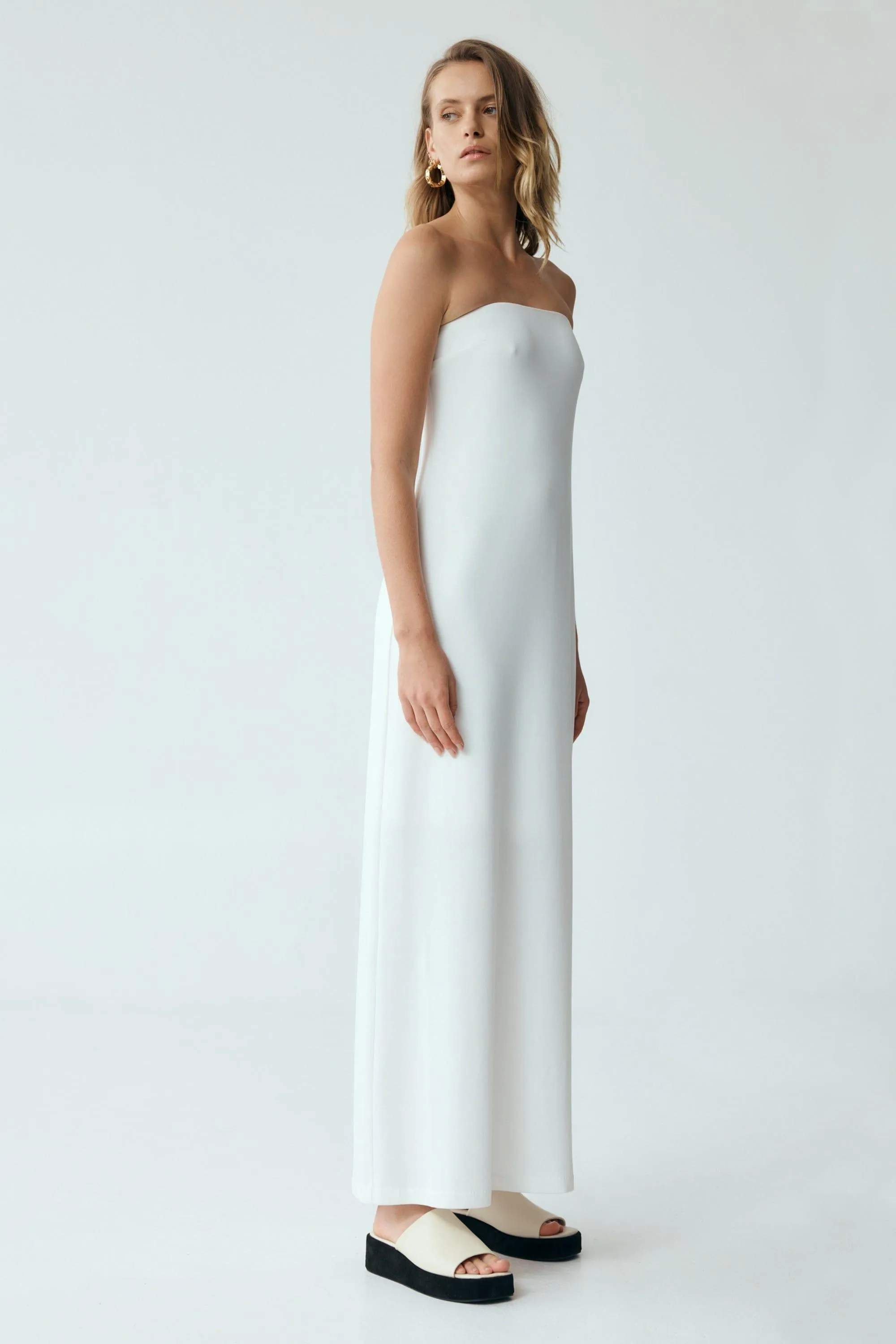 FORM STRAPLESS MAXI DRESS