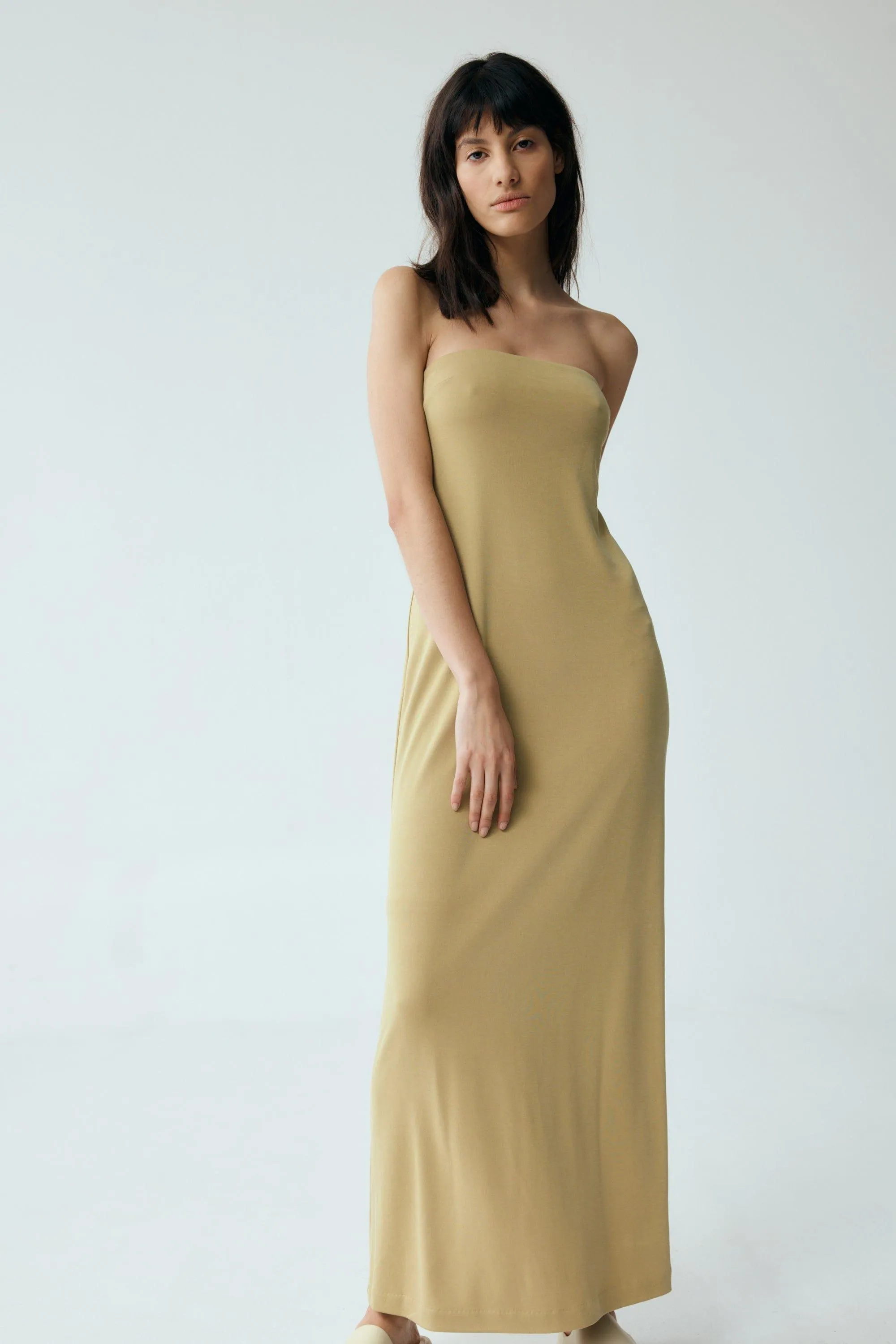 FORM STRAPLESS MAXI DRESS