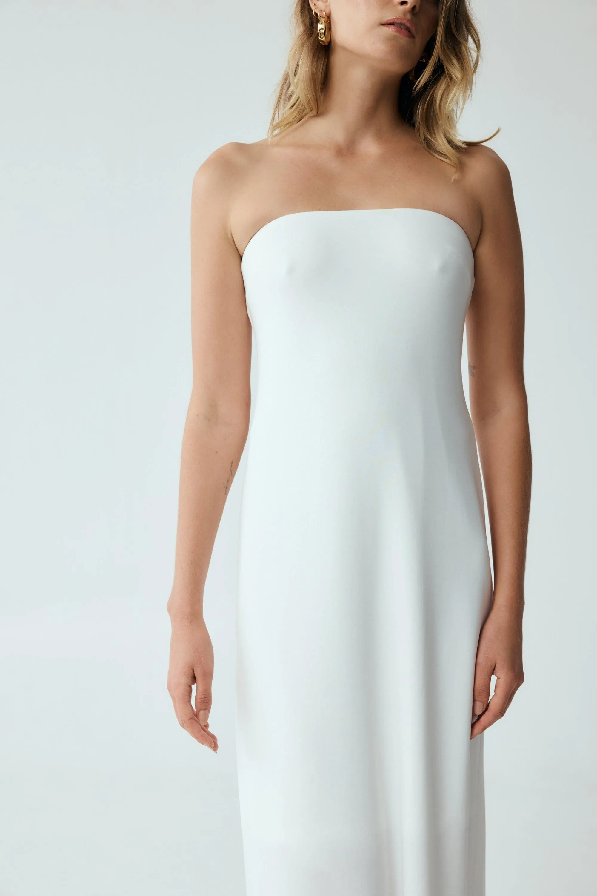FORM STRAPLESS MAXI DRESS