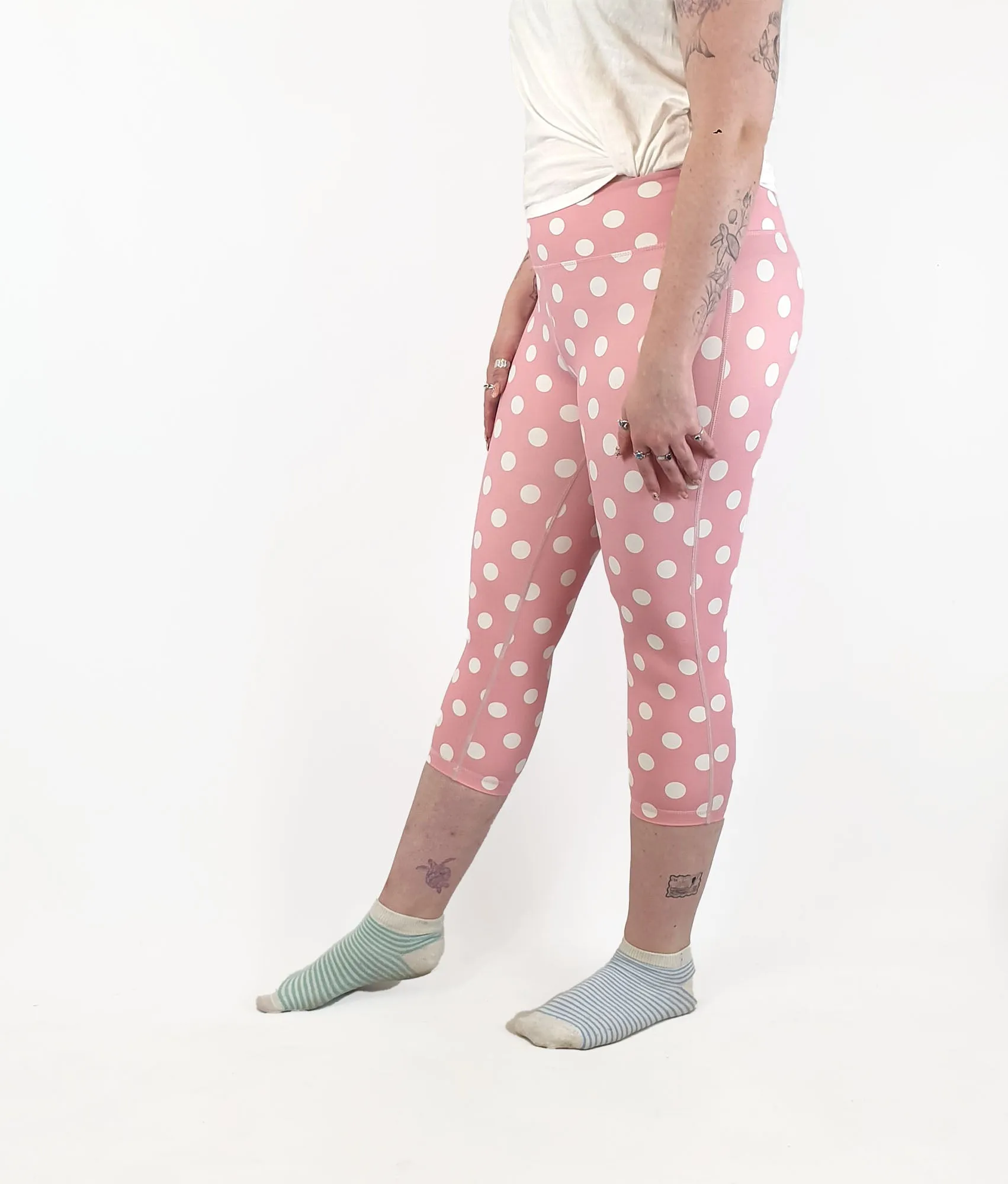 Gorman   Pantone pink polka dot yoga / workout pants size 12