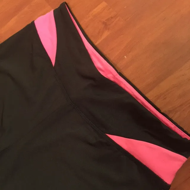 GUAM ISLANDS YOGA CAPRI PANTS (PINK) ON SALE