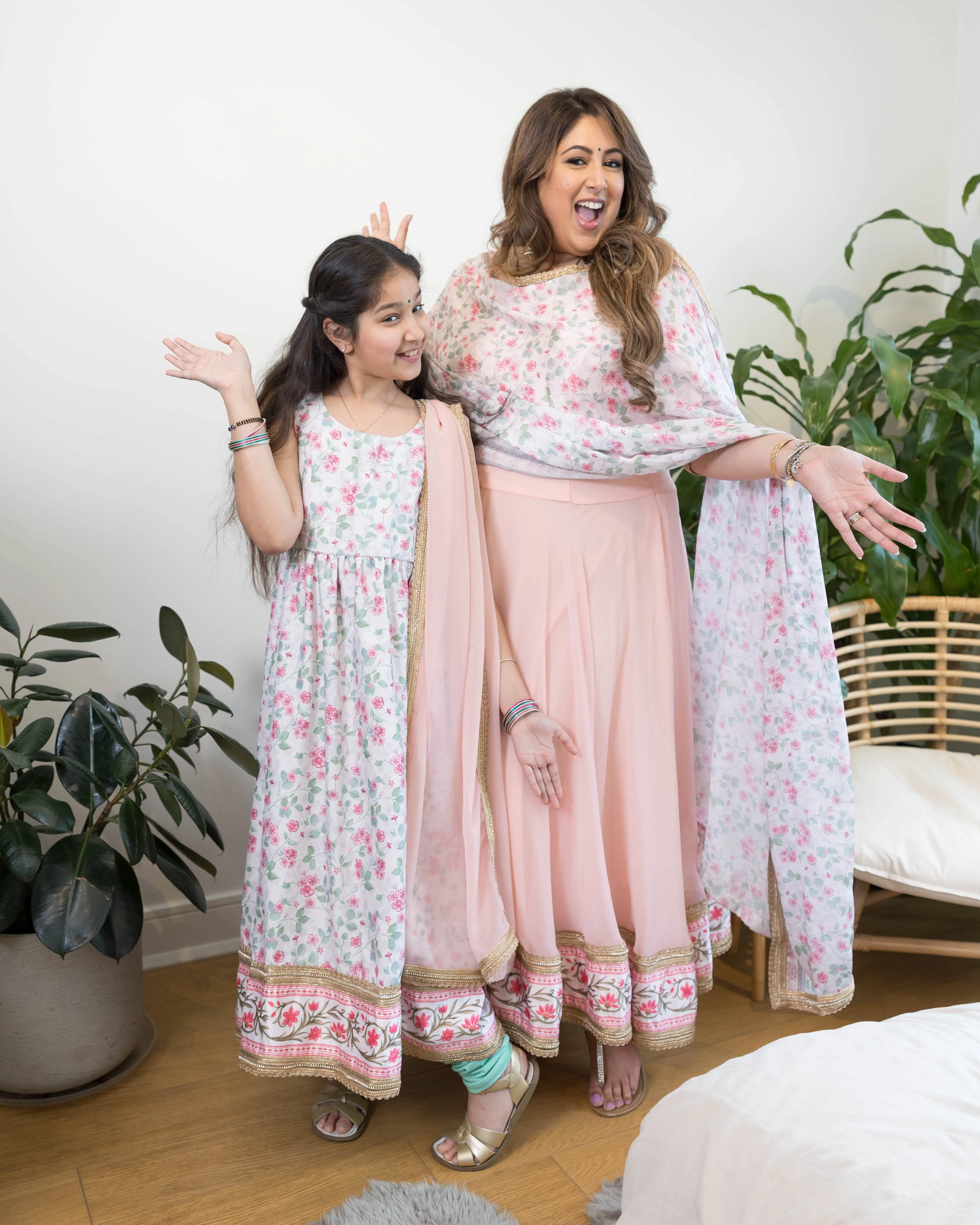 Gulabo Mini