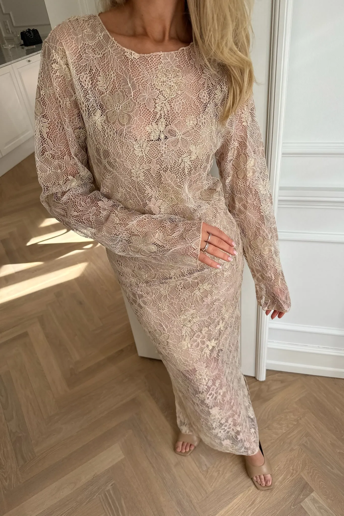LeaIC Kjole - Guld Rosa Blomster