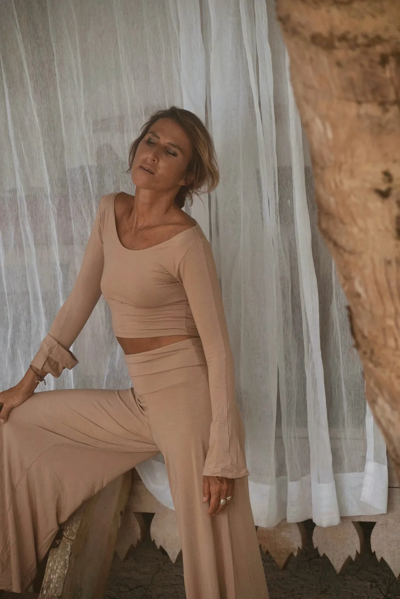 LEYLA LONG TOP