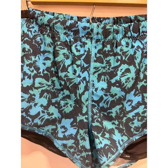 Lululemon Meshed Up Lined Shorts Blue Yoga Running Gym Sz 8