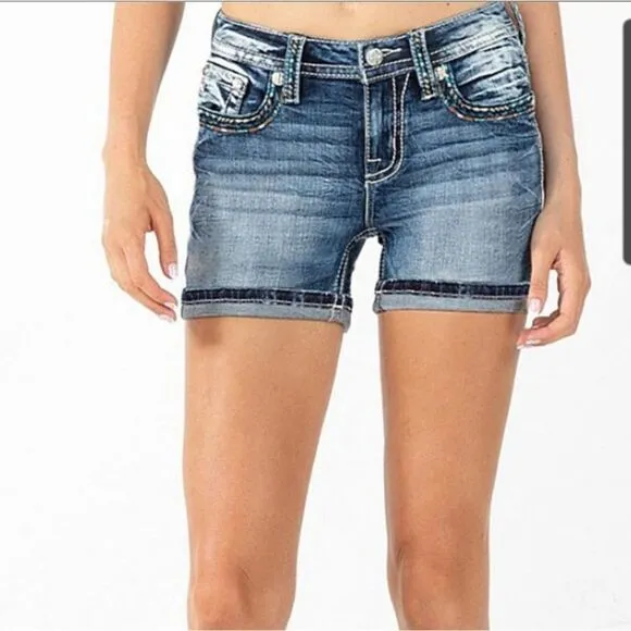 Miss Me Mid-Rise Mid Length Shorts Size 26