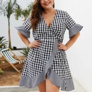 New Plaid Five-point Sleeve Ruffled Dress