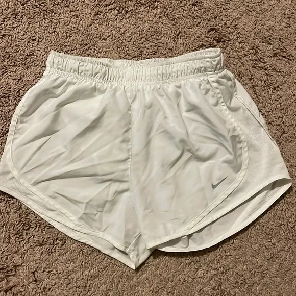 💜Nike running shorts
