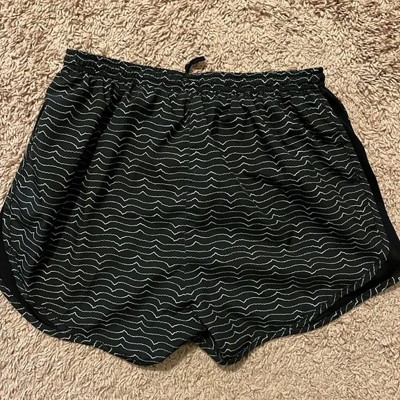 💜Nike running shorts