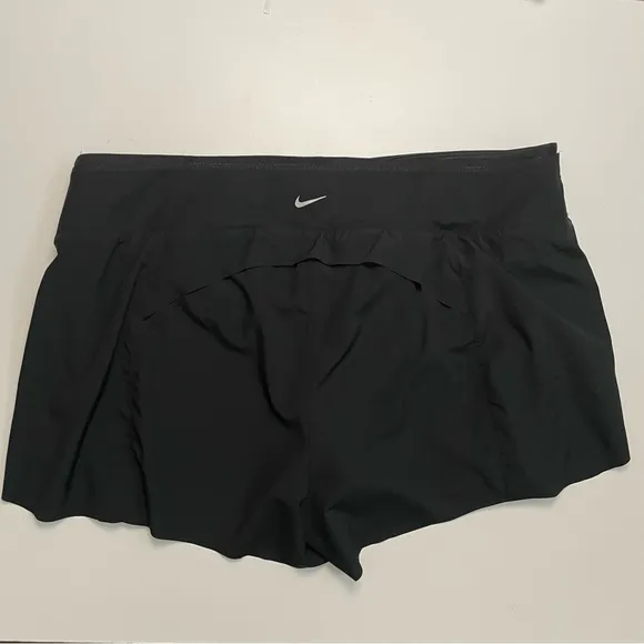 Nike Shorts Built In Biker 2-in-1 Swift Dri-FIT MR 3” Cellphone Pocket Black