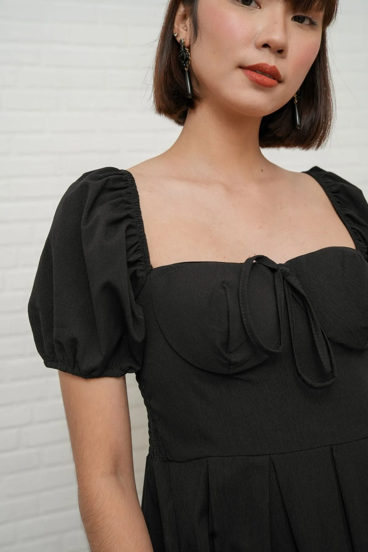 ODESSA Puff-Sleeve Padded Dress (Black)