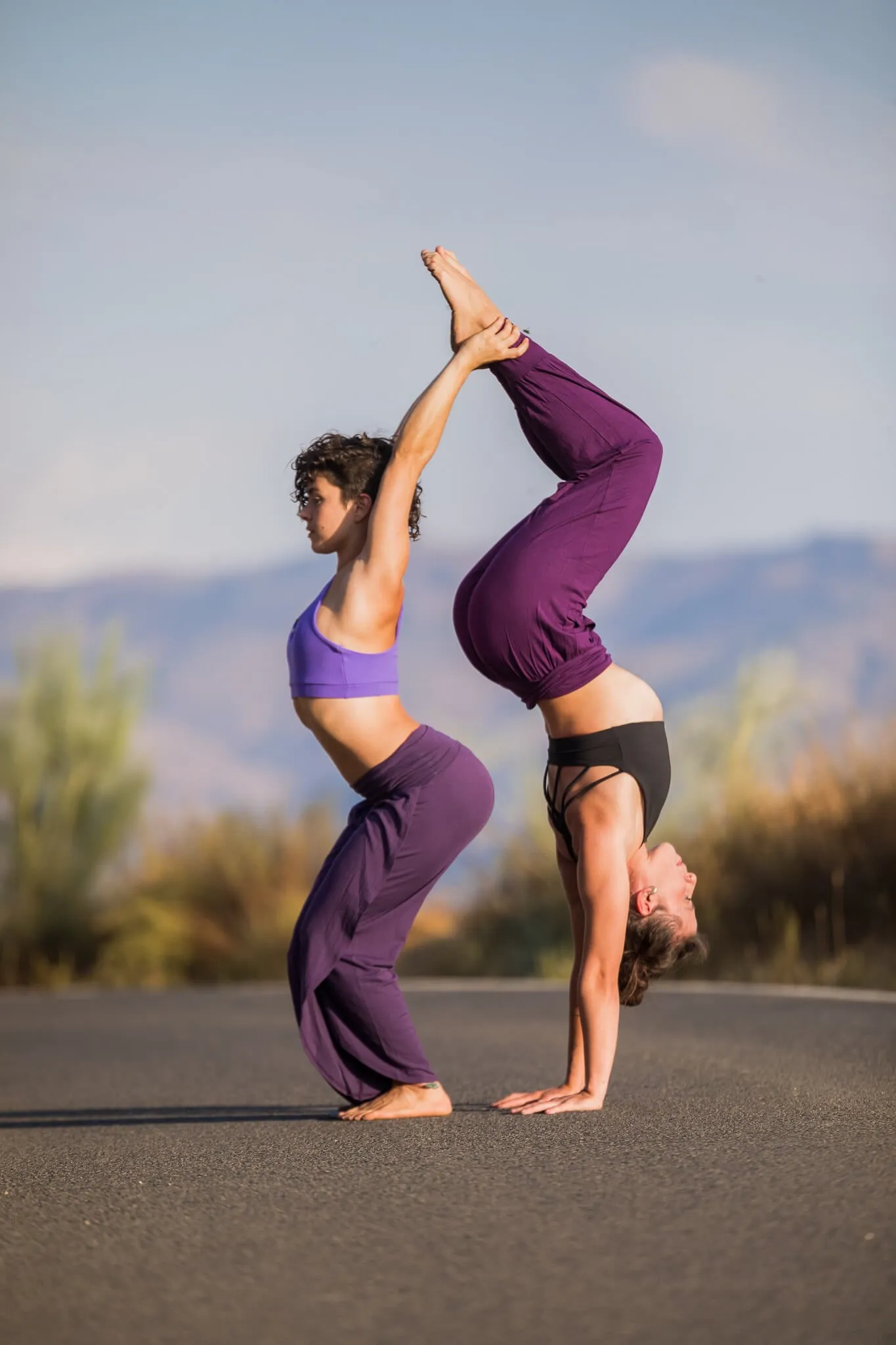 Pantalones Shakti en Algodón Orgánico - Comodidad y Estilo Ético para tu Práctica de Yoga