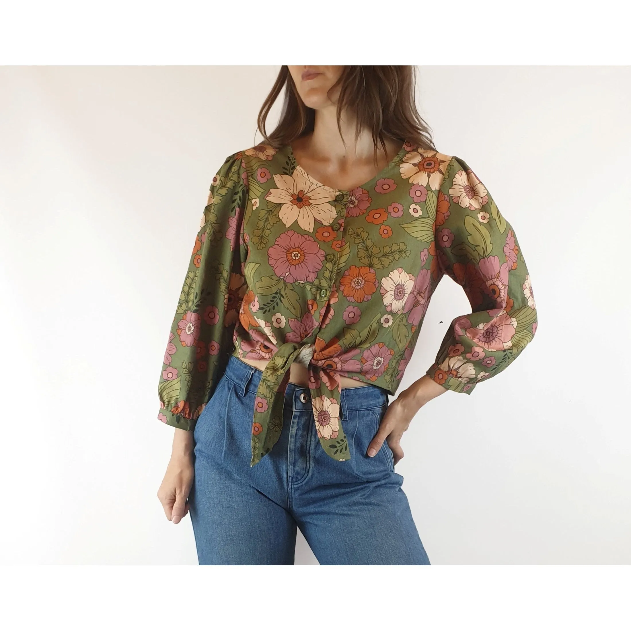 Princess Highway green floral long sleeve cropped shirt size 8