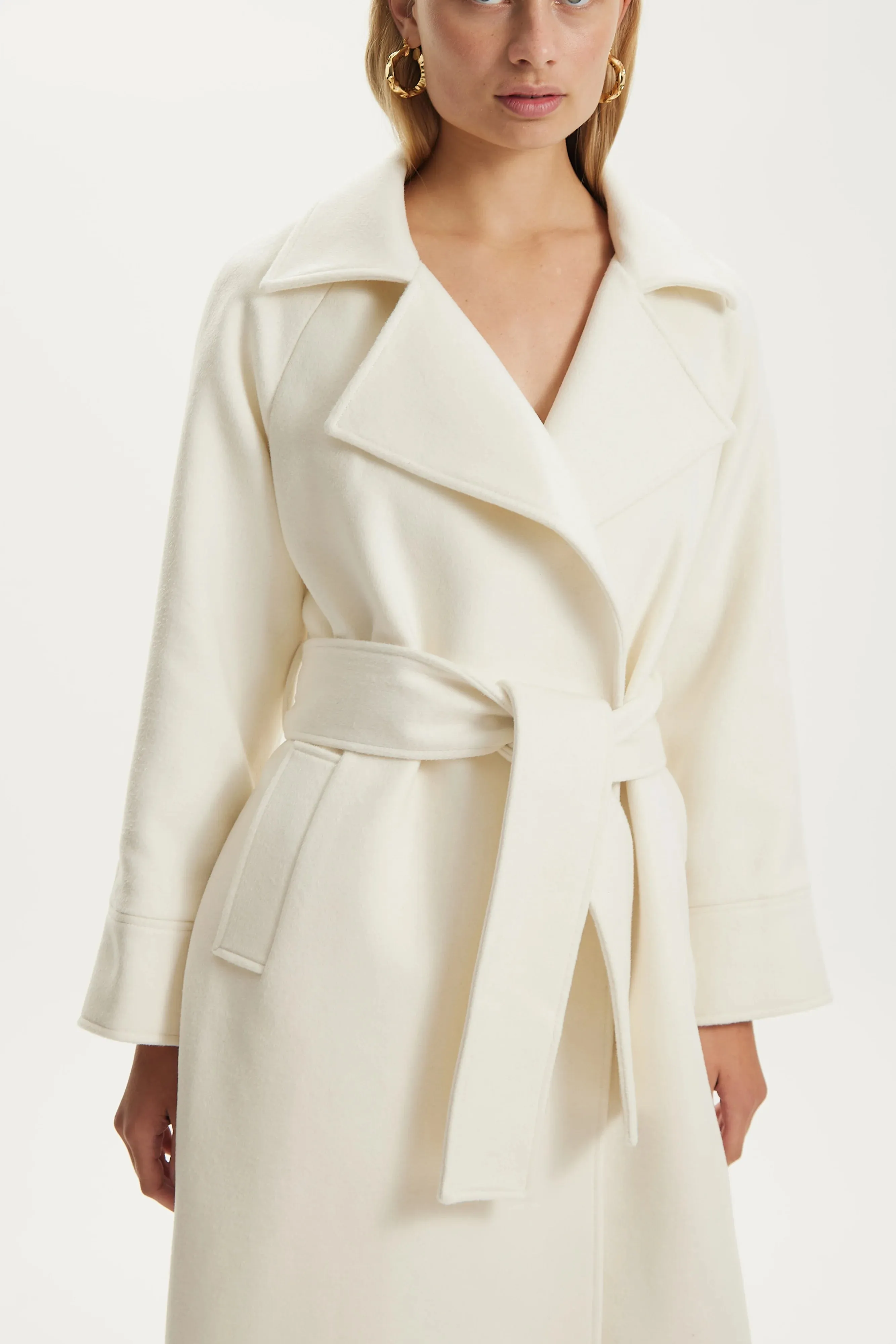 THIRD FORM II UNCOVER Woolen Trench Coat - cream