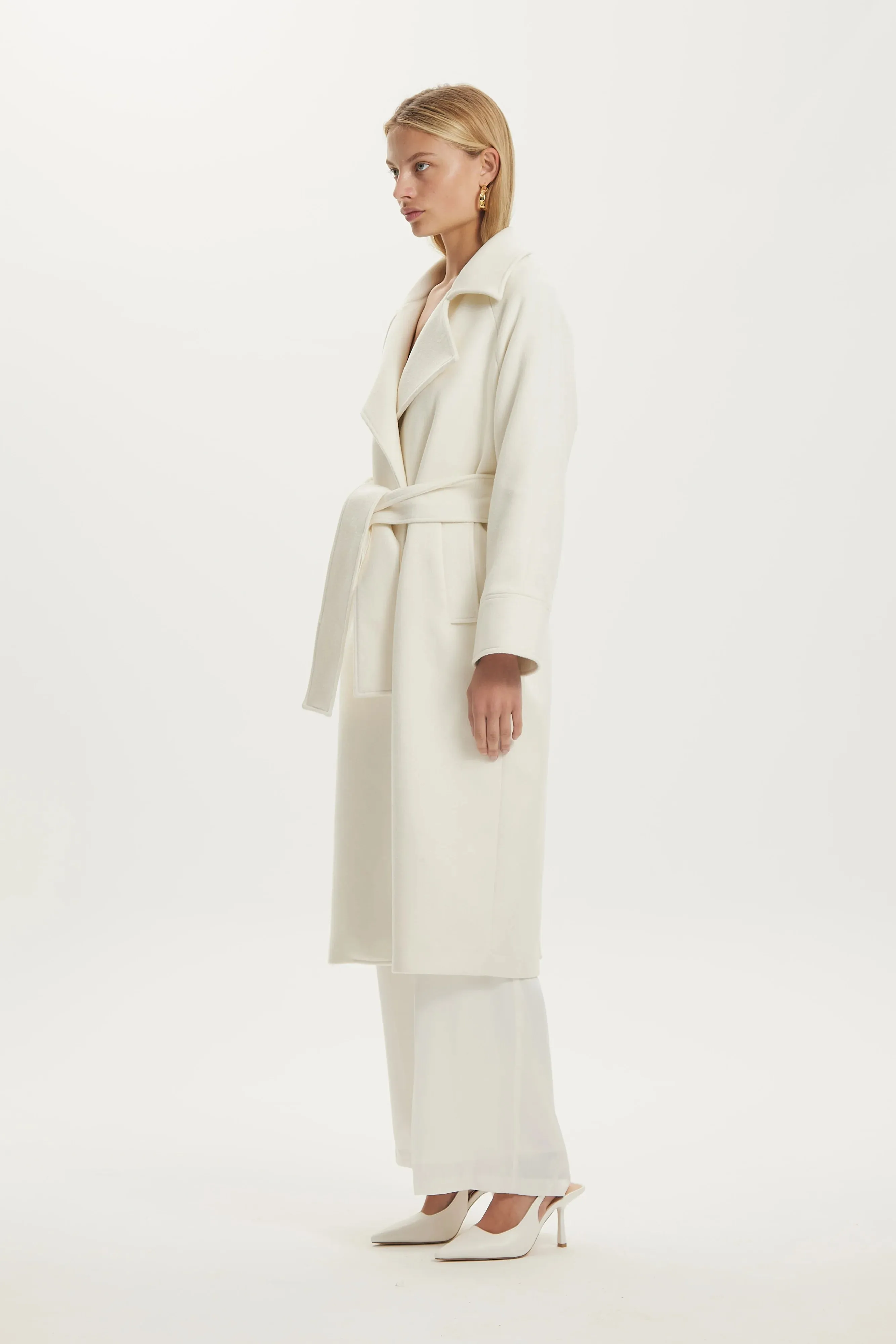THIRD FORM II UNCOVER Woolen Trench Coat - cream
