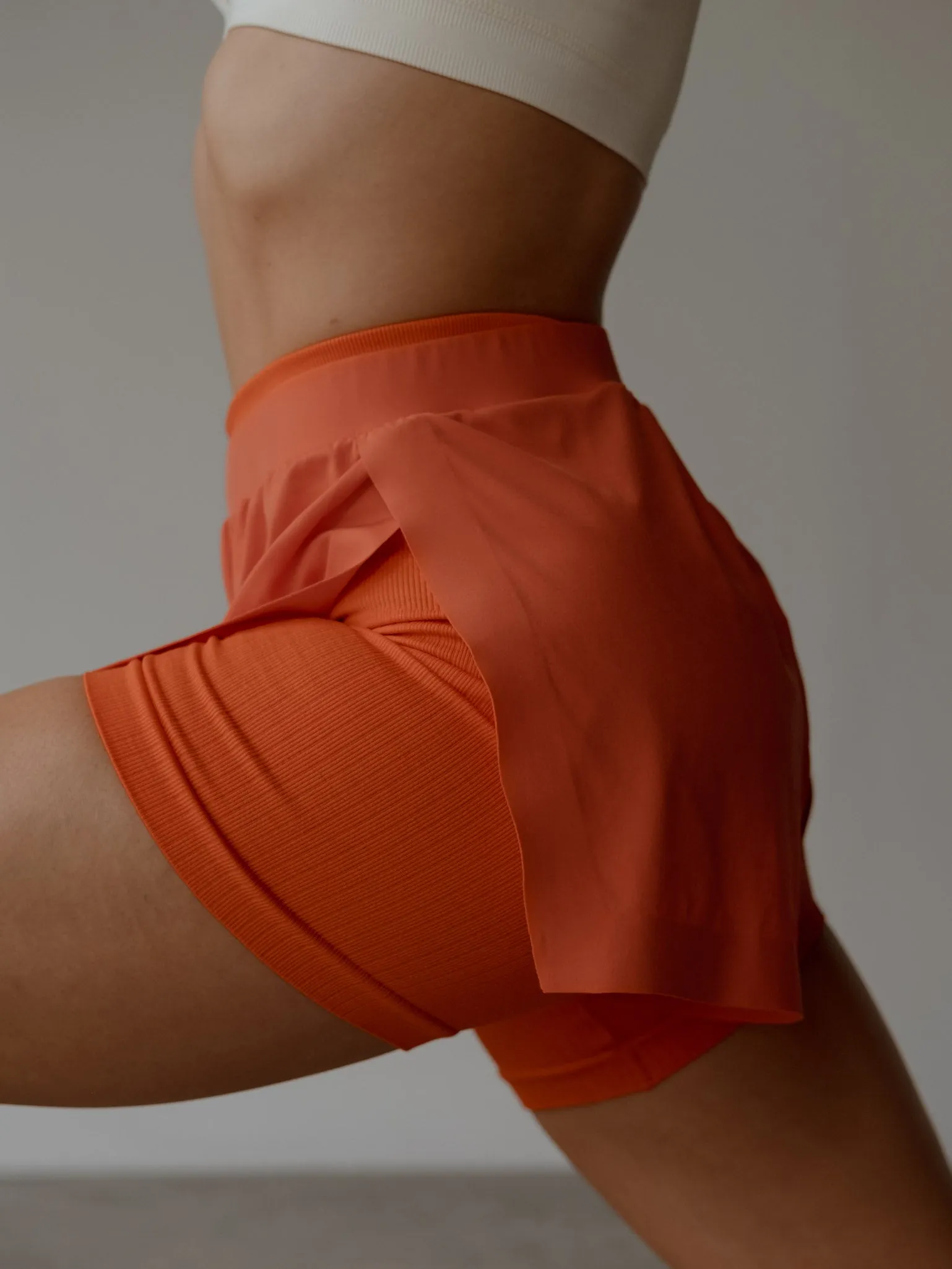 ULTRA RUNNING SHORTS - BRIGHT ORANGE