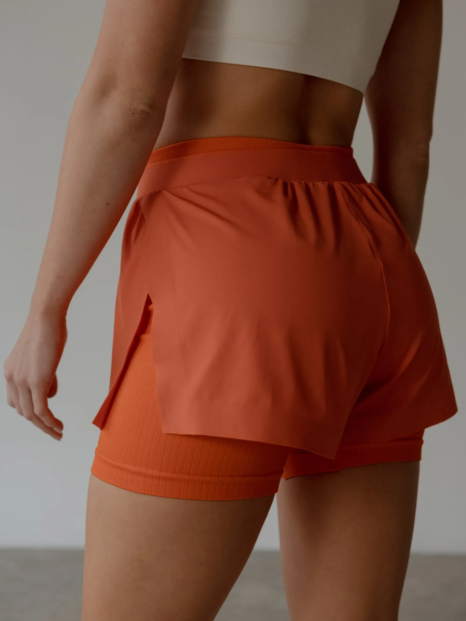 ULTRA RUNNING SHORTS - BRIGHT ORANGE