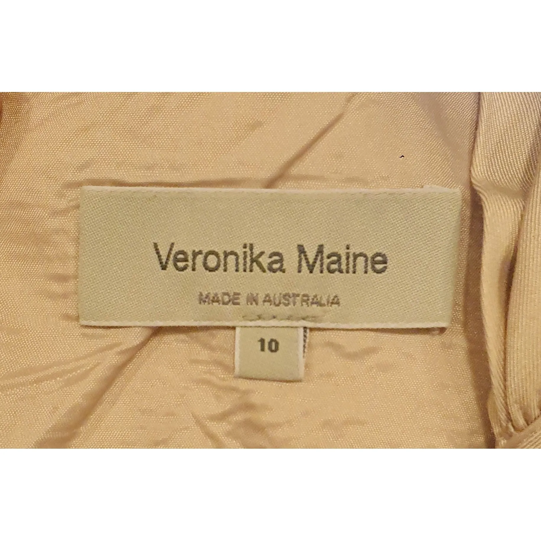 Veronica Maine cream sleeveless dress with contrasting black ribbon waist tie size 10