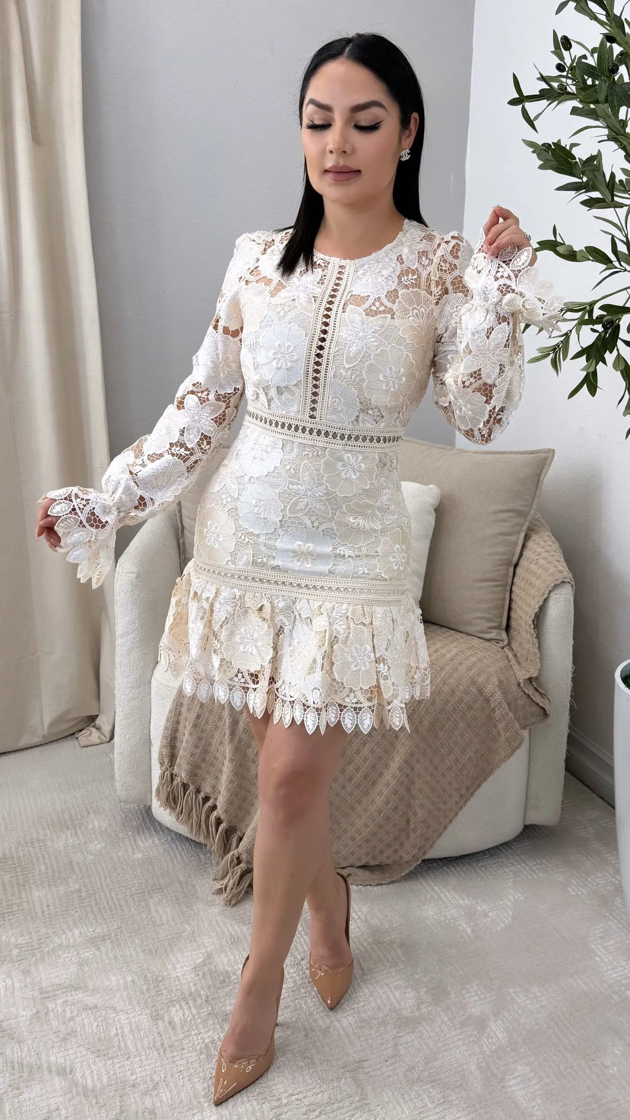 VIOLA CREAM MINI DRESS