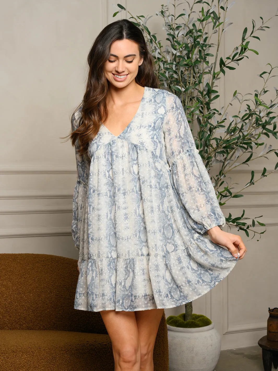 WOMEN'S LONG SLEEVE V-NECK MINI DRESS