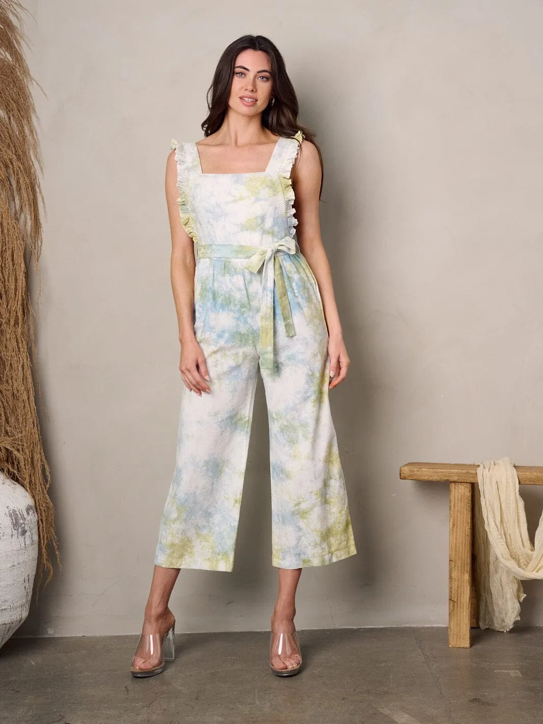 WOMEN'S SLEEVELESS SELF TIE RUFFLE TIE DYE CROP JUMPSUIT